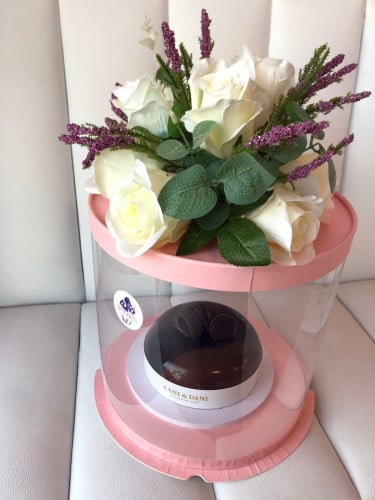 بوكس كيك مع تنسيق ورد