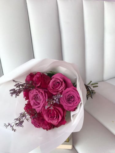 بوكيه ورد روز لافا