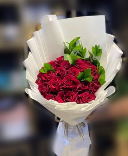 بوكيه ورد احمر باقه السعاده