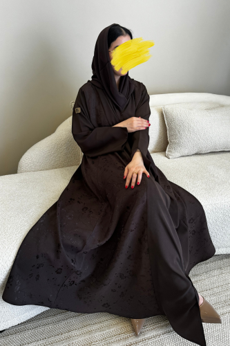 عباية كلوش لون بني مع جوانب مشجرة