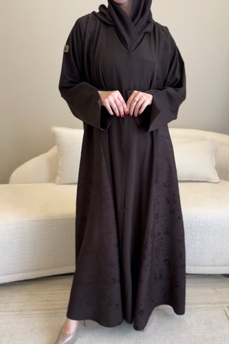 عباية كلوش لون بني مع جوانب مشجرة