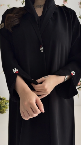 عباية رسمية مع كرستال أنيقة