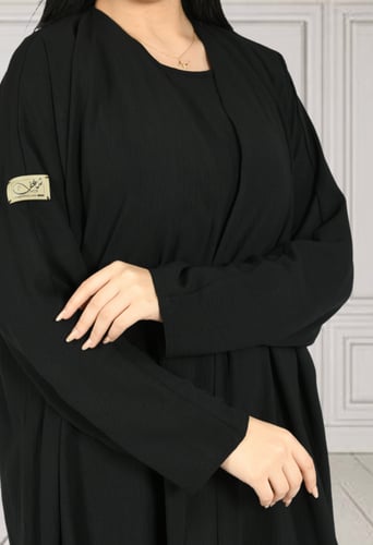 عباية بفستان داخلي متصل