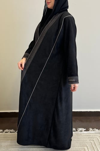 عباية قماش شمواه بتطريز