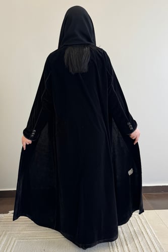 عباية مخمل رسمية بجيوب