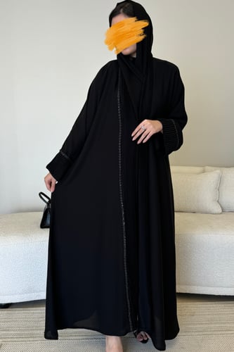 عباية كسرات مع كلفة شك على الامام والكم