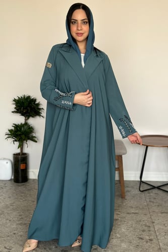عباية كلوش ملونة شك في الكم