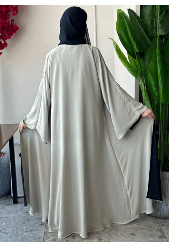 عباية دبل فيس كحلي وابيض