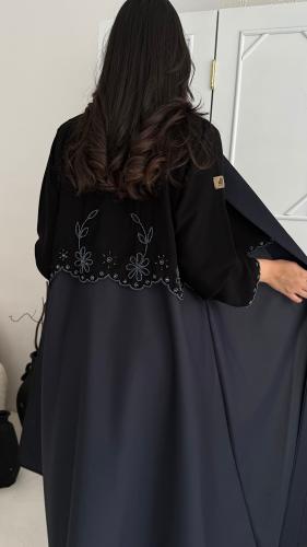 عباية كلوش مزينة بتطريز شك أنيقة