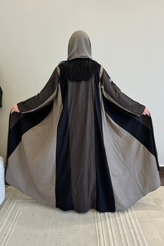 عباية شتوية قلاب بتدخيلات ملونه من قماش الجوخ النا...