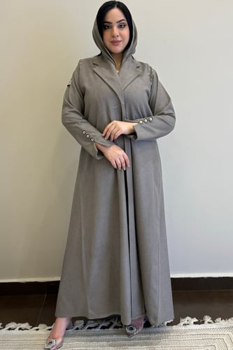 عباية شتوية قلاب منسوجة من قماش الجوخ الناعم