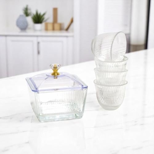 سكرية زجاج صغير