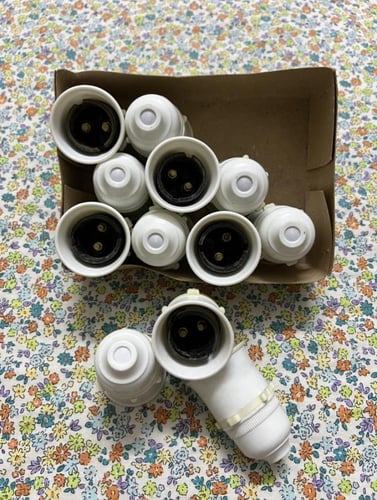 كرتون قواعد لمبات قديمة ( 12 حبة )