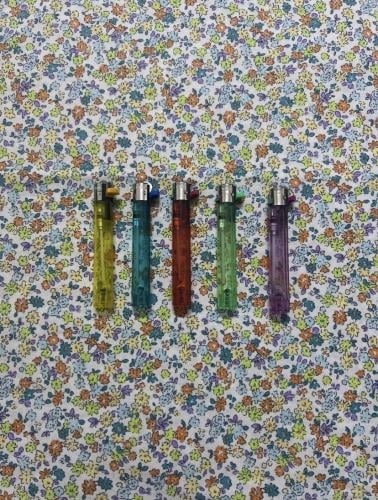 5 ولاعات قديمة - الوان مختلفة ( لا تعمل بسبب القِد...