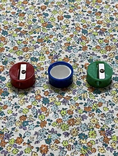 3 برايات قديمة - المرآة