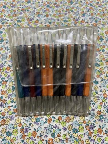 مجموعة اقلام قديمة ( بعض المسكات غير موجودة ولا تك...