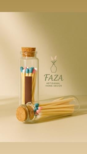 كبريت ملون في عبوه زجاجيه