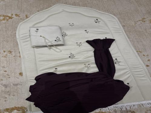 طقم صلاة ورود