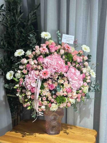 Luxury vase