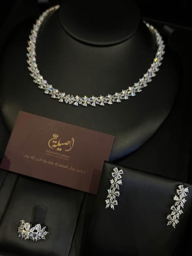 عقد لمعة الألماس