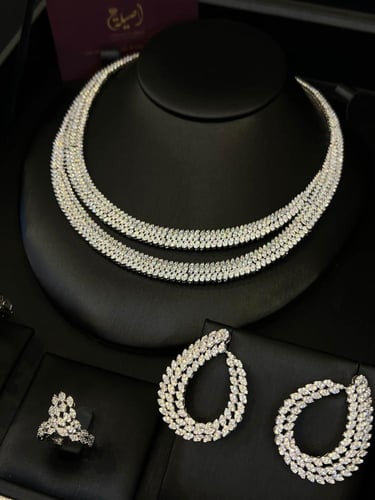 طقم زركون ابيض