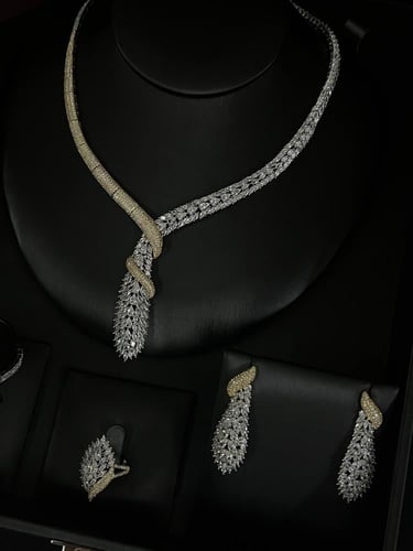 طقم مكس فضي وذهبي