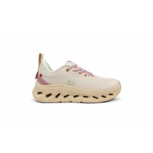 On Running Cloudmonster shoes