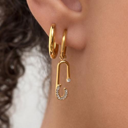 Clasp Earring
