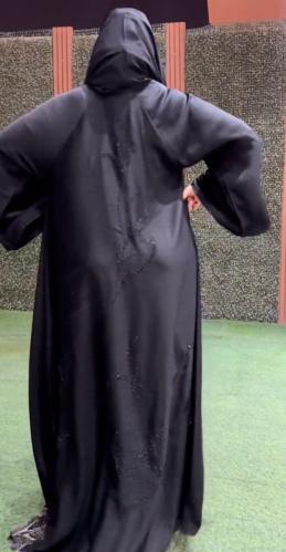 عبايه كتف حرير ندى