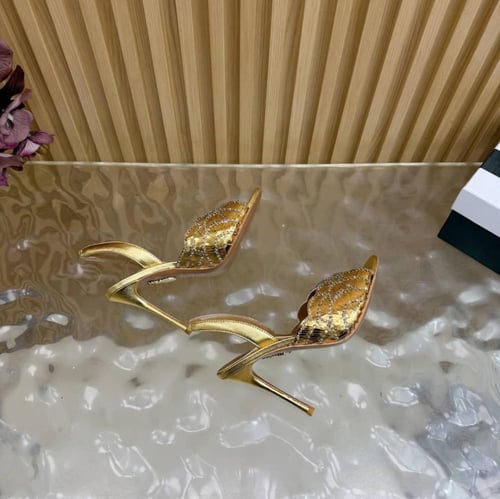 هيلز اكوازورا