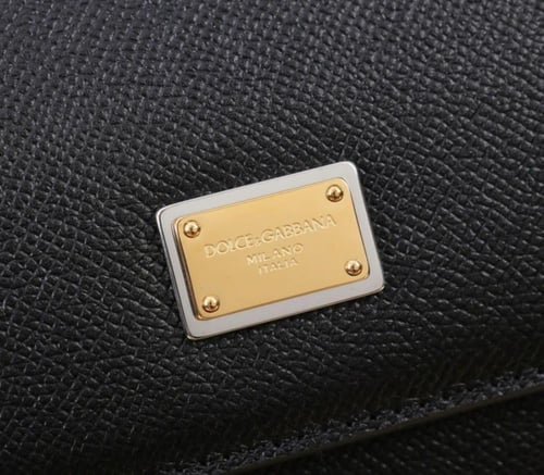 ميني سيسلي اسود