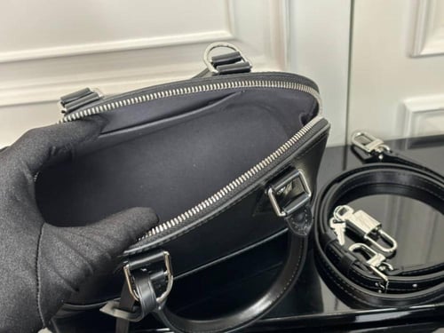 بيبي الما اسود