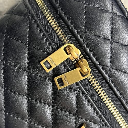 سالوران اسود