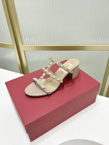 شوز فالنتينو