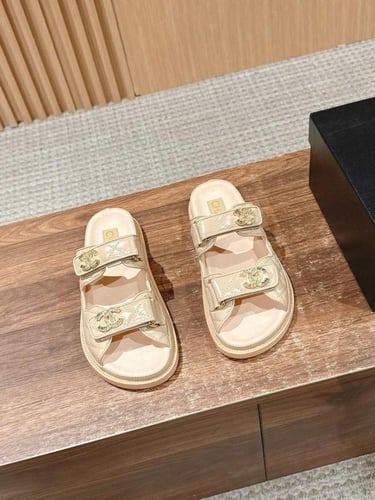 شوز شانيل بيج