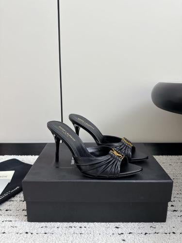 هيلز سالوران