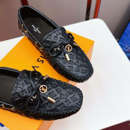 شوز لوي فيتون اسود