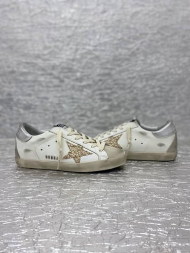 شوز قولدن قوس