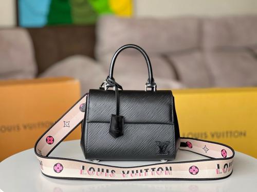 ال في كلوني اسود