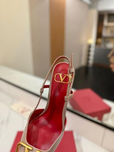 كعب فالنتينو بيج