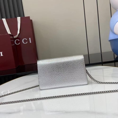 قوتشي سيلفر