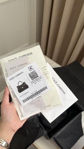 ميني سيسلي اسود