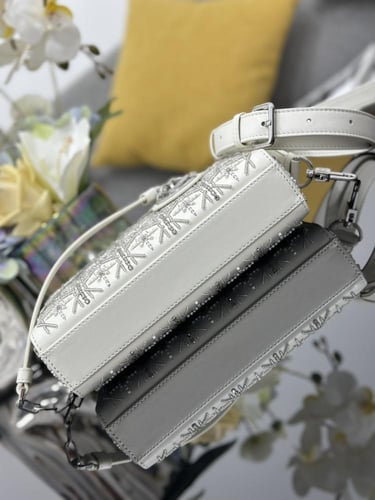 ديور دي جوي سمول (ميرور)