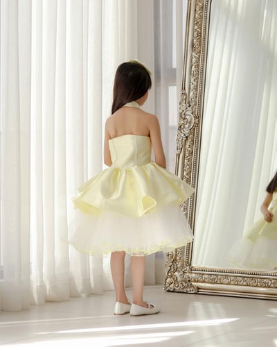 فستان أصفر فاخر