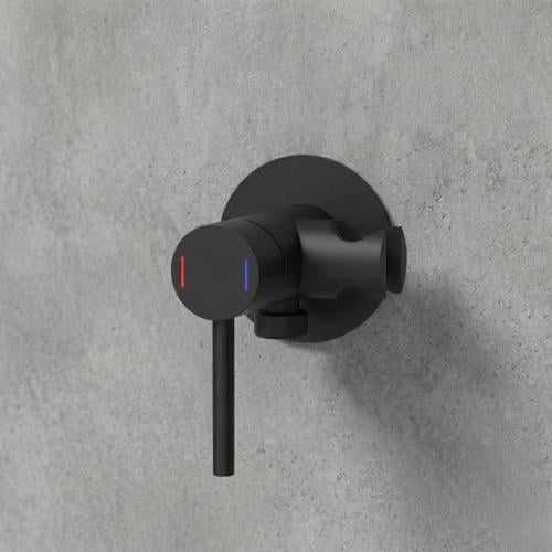 خلاط شطاف مخفي اسود دائري