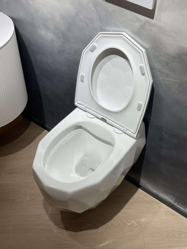 كرسي حمام معلق مقاس 18 مضلع ماركة AUSHEN