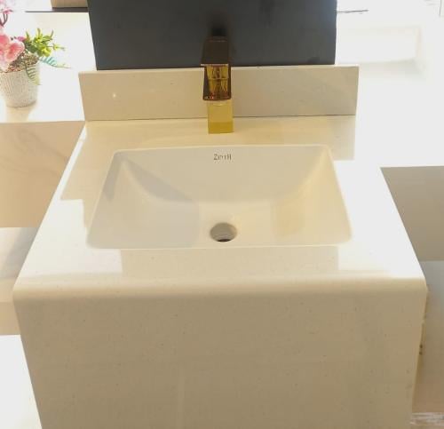 مغسلة ديكور كوريان 40x50 حوض بدون حواف