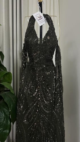 فستان الهام