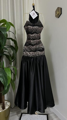 فستان نوال متوفر بـــ3 الوان