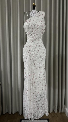 فستان لطيفه